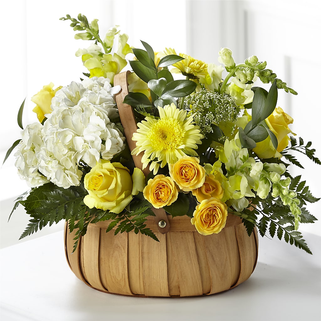 Rustic Remembrance Basket – BUTTERFLIES & BOUQUETS, Peterstown WV