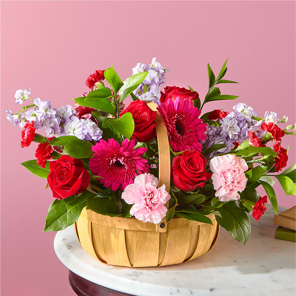 Pink Picnic Basket – BUTTERFLIES & BOUQUETS, Peterstown WV
