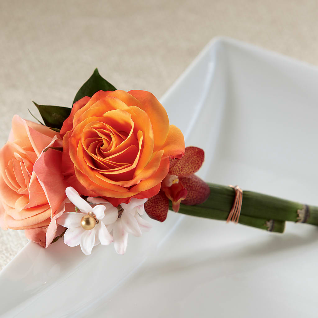 Sunset Dream Boutonniere – BUTTERFLIES & BOUQUETS, Peterstown WV