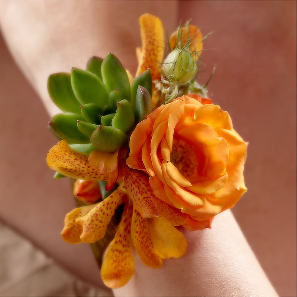 Irresistible Love Wrist Corsage – BUTTERFLIES & BOUQUETS, Peterstown WV