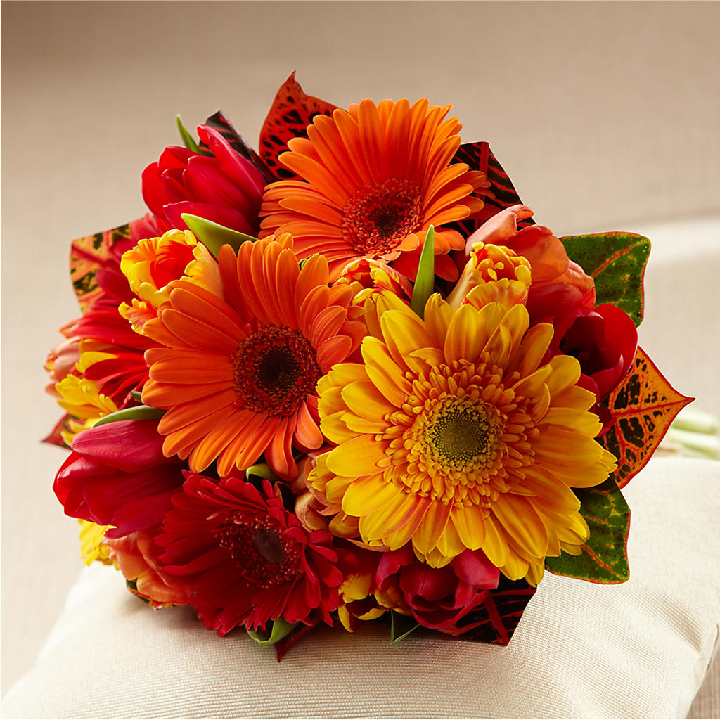 Sunglow Bouquet – BUTTERFLIES & BOUQUETS, Peterstown WV