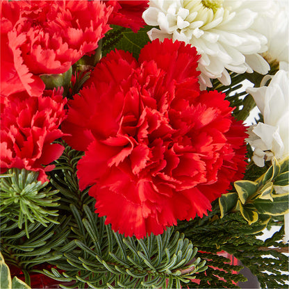 Christmas Market Bouquet – BUTTERFLIES & BOUQUETS, Peterstown WV