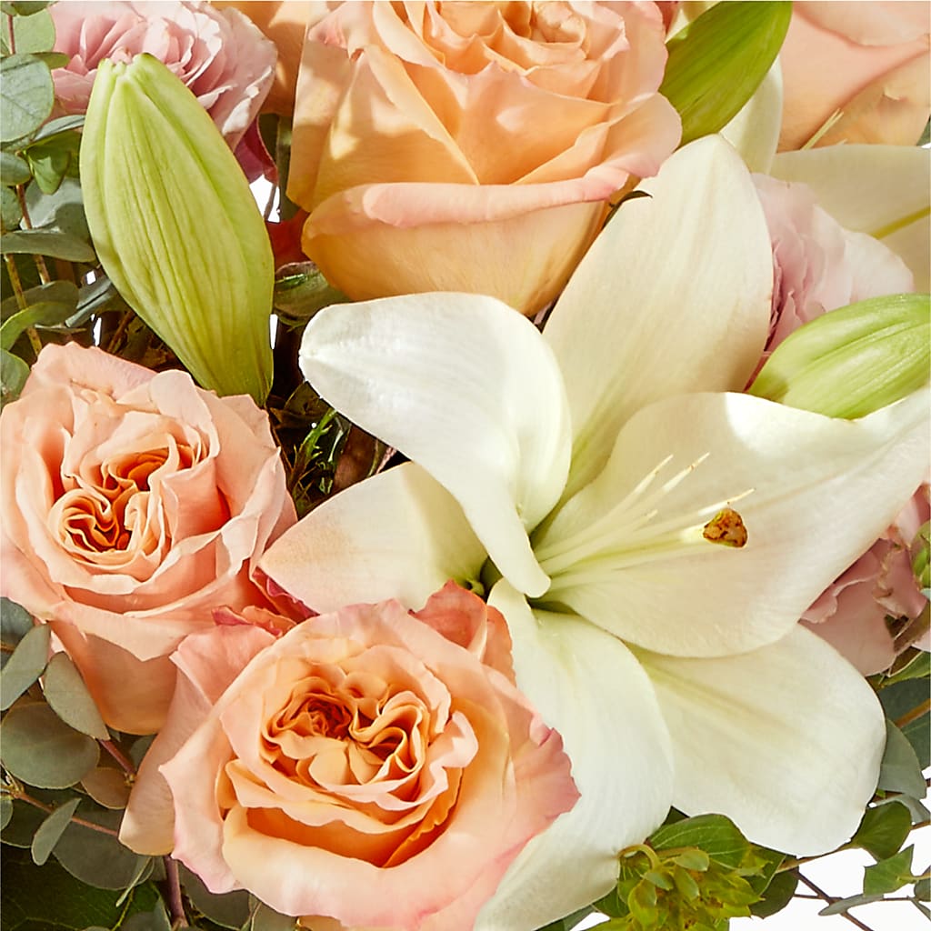 Grapefruit Splash Bouquet – BUTTERFLIES & BOUQUETS, Peterstown WV